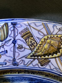 A large Italian maiolica 'Alexander the Great' armorial charger, Francesco Grue workshop, Castelli, 17th C.