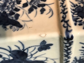 A pair of Chinese blue and white vases, 19th C.