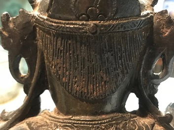 Een Chinese Ming-stijl bronzen figuur van Boeddha, Qianlong