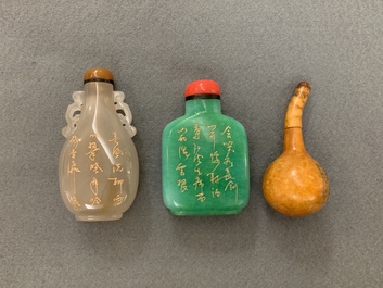 Twaalf Chinese snuifflessen in jade, agaat en lakwerk, 19/20e eeuw