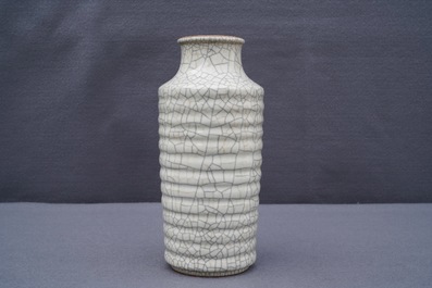 A Chinese ge-type crackle-glazed rouleau vase, 20th C.