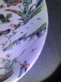 A Chinese famille verte dish with a cat, two birds and a deer, Kangxi