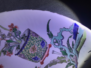 A Chinese famille verte dish with a cat, two birds and a deer, Kangxi