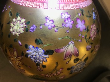 A Chinese famille rose gilt-ground bottle vase with floral design, Qianlong mark, 19/20th C.