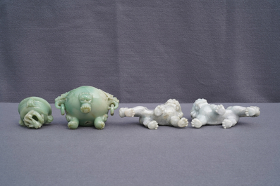 A varied collection of Chinese jade and jadeite carvings, 19/20th C.