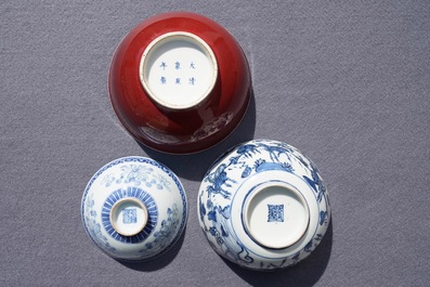 Een collectie divers Chinees porselein, Ming en later