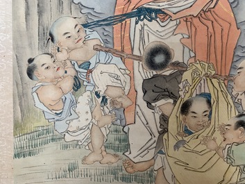 Shen Zhaohan (Xinhai) (China, 1855 - 1941): Boeddha met kinderen, inkt en kleur op papier, gemonteerd op rol