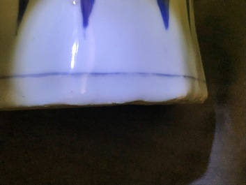 A Chinese blue and white baluster vase with figural design, Transitional period