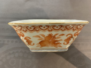 Neuf bols en porcelaine de Chine famille rose, 19&egrave;me