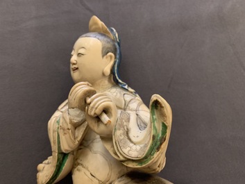 Een Chinese zeepstenen figuur van de onsterfelijke Han Xiangzi, Kangxi