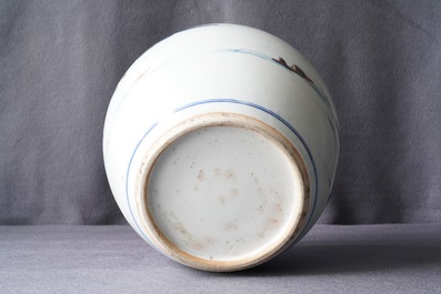 Een Chinese Imari-stijl pot met landschapsdecor, Kangxi