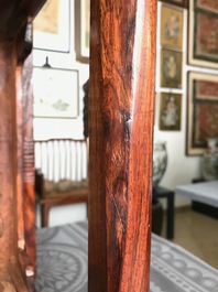 Une paire de chaises chinoises en bois huanghuali, R&eacute;publique, 20&egrave;me