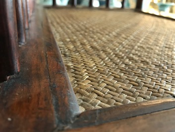 Une paire de chaises chinoises en bois huanghuali, R&eacute;publique, 20&egrave;me