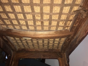 Une paire de chaises chinoises en bois huanghuali, R&eacute;publique, 20&egrave;me