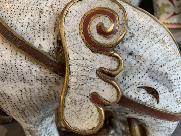 A large Chinese cloisonn&eacute; model of an elephant, 19/20th C.