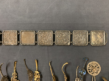 Een collectie divers Chinees zilver, 19/20e eeuw