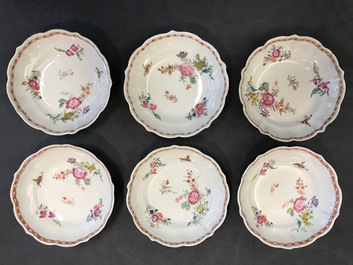 A collection of 23 cups and 33 saucers in Chinese and Japanese porcelain, 18/19th C.