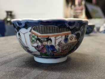 Une collection de 23 tasses et 33 soucoupes en porcelaine de Chine et de Japon, 18/19&egrave;me