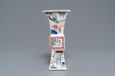 Une paire de vases en porcelaine de Chine famille rose &agrave; d&eacute;cor de 'La Romance de la chambre de l'ouest', Yongzheng
