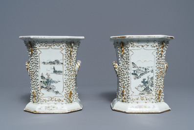 A pair of Chinese qianjiang cai relief-decorated jardini&egrave;res, 19/20th C.