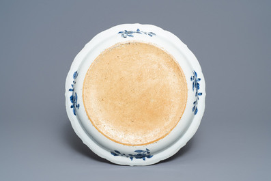 Een 119-delig Chinees blauw-wit 'Romance of the Western chamber' servies, Qianlong