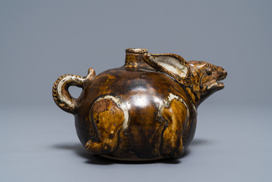 A Thai Sawankhalok brown-glazed rabbit kendi, 14/15th C.