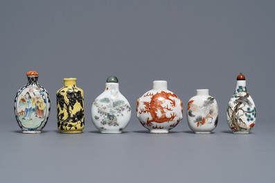 Twelve Chinese famille rose and verte porcelain snuff bottles, 19/20th C.