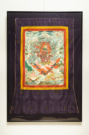 Un thangka &agrave; d&eacute;cor de Rahula dans son cadre, Tibet, 19&egrave;me