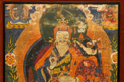 Un thangka &agrave; d&eacute;cor de Padmasambhava ou Guru Rinpoche, Tibet, 18&egrave;me