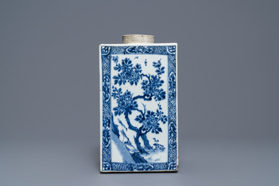 A large square Chinese blue and white tea caddy with floral design, Kangxi