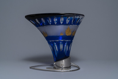 Frans van Praet (Belgique, 1937) pour Val Saint Lambert: tabouret en cristal pour l'expo de Seville en 1992