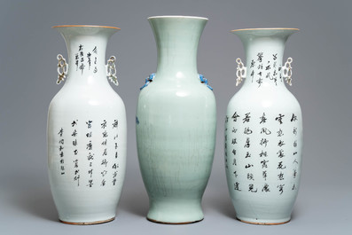 Twee Chinese famille rose vazen en een blauw-witte celadon vaas, 19/20e eeuw