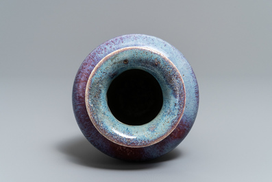 A Chinese flamb&eacute;-glazed vase, 18/19th C.