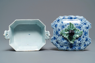 A Dutch Delft blue and white grape-topped butter tub, 18th C.