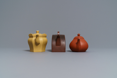 Six Chinese Yixing stoneware teapots, 19/20th C.