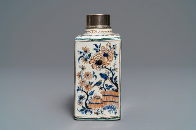 A Dutch Delft cashmere palette chinoiserie tea caddy, 17/18th C.