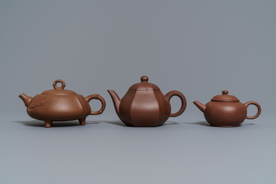 Six Chinese Yixing stoneware teapots, 19/20th C.