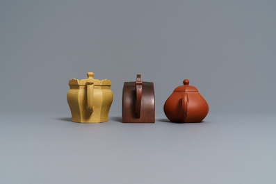 Six Chinese Yixing stoneware teapots, 19/20th C.