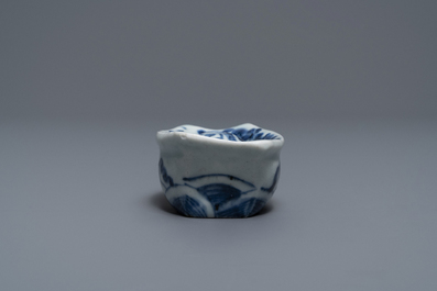 Een Chinese blauw-witte &lsquo;Hansje in de kelder&rsquo; kop, Transitie periode