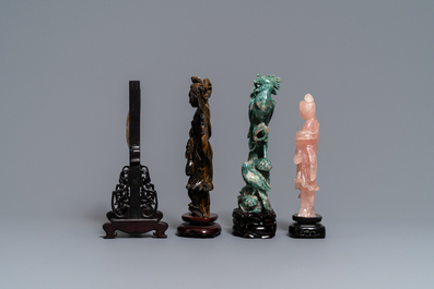 Twelve Chinese hardstone sculptures and a plaque mounted in a wooden table screen, 19/20th C.