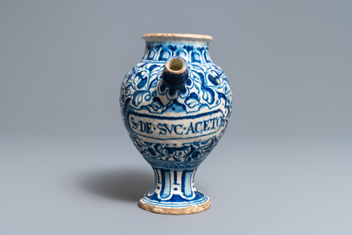 A blue and white Antwerp maiolica wet drug jar, 2nd half 16th C.