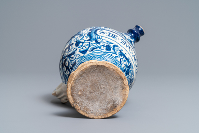 A blue and white Antwerp maiolica wet drug jar, 2nd half 16th C.