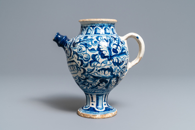 A blue and white Antwerp maiolica wet drug jar, 2nd half 16th C.