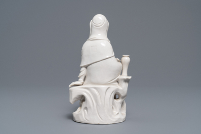 A Chinese Dehua blanc de Chine model of Guanyin, seal mark on the back, 19th C.