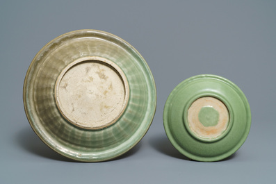 Two Chinese Longquan celadon dishes and three bowls, Song/Ming