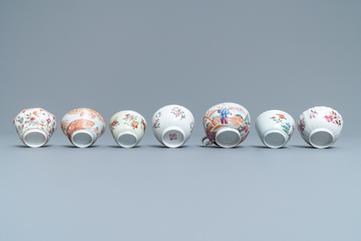 Une collection de tasses et soucoupes en porcelaine de Chine famille rose, Yongzheng/Qianlong