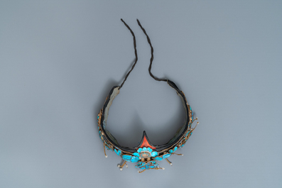 A Chinese kingfisher feather tiara and 13 hairpins, 19/20th C.