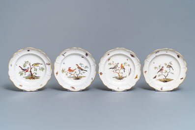 Douze assiettes ornithologiques en porcelaine polychrome de Ludwigsburg, Allemagne, 2&egrave;me moiti&eacute; du 18&egrave;me