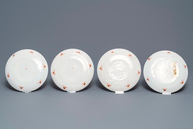 Acht polychrome Delftse petit feu chinoiserie borden, 1e kwart 18e eeuw
