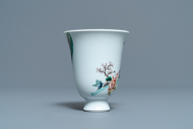 Une tasse &agrave; vin en porcelaine de Chine famille verte, Kangxi